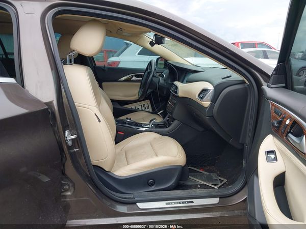 2017 INFINITI QX30 PREMIUM