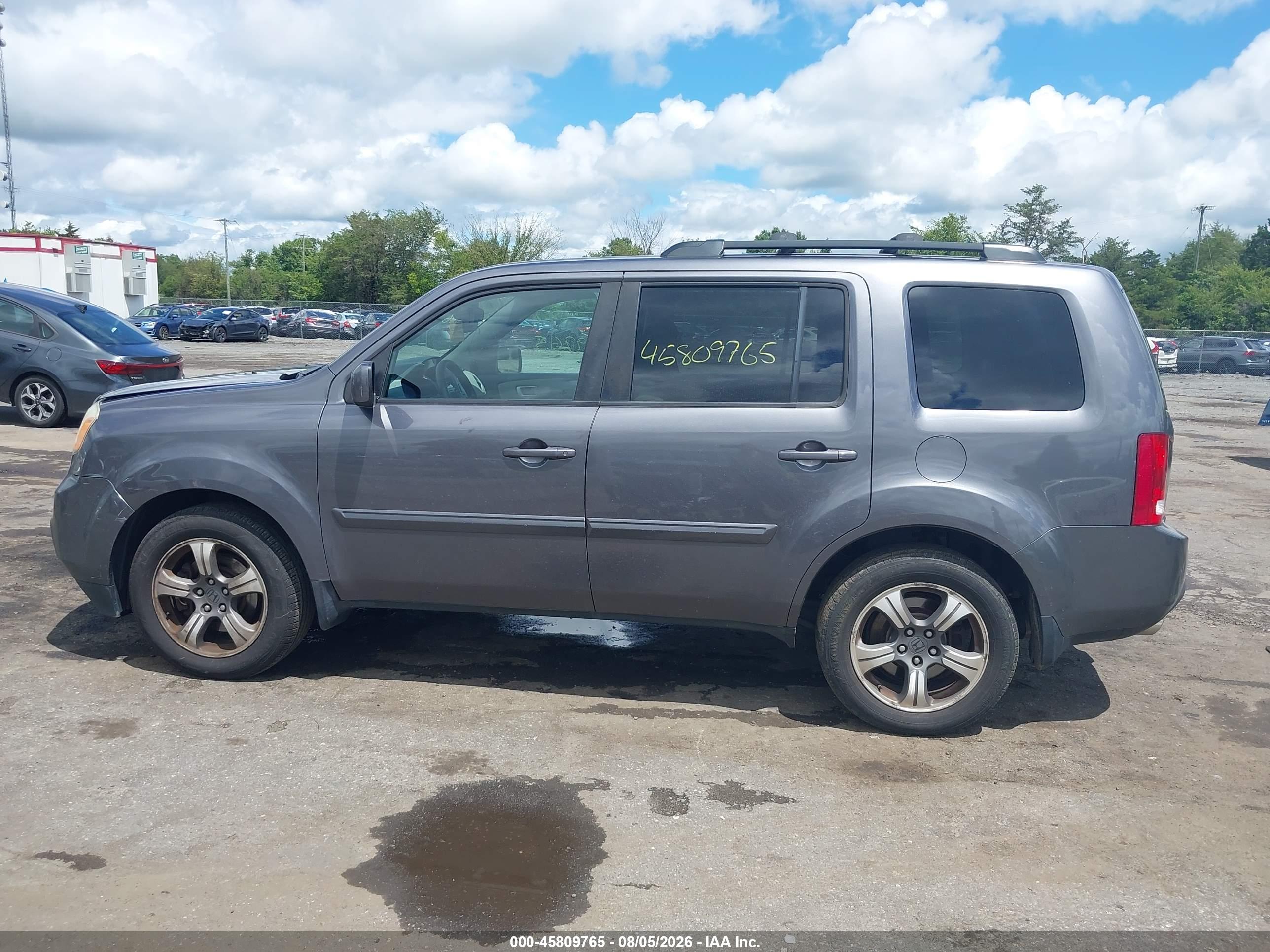 2015 HONDA PILOT SE