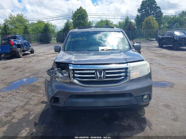 2015 HONDA PILOT SE