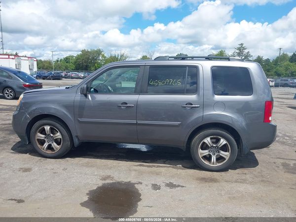 2015 HONDA PILOT SE