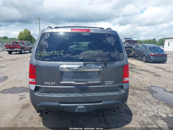 2015 HONDA PILOT SE