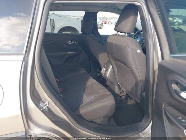 2019 JEEP CHEROKEE LATITUDE FWD