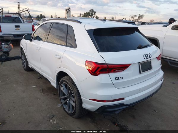 2022 AUDI Q3