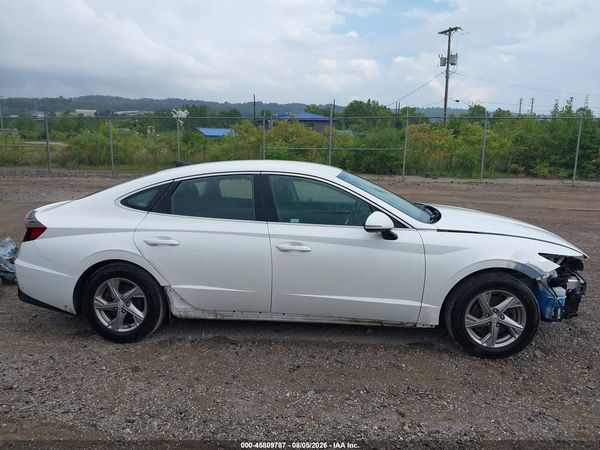2022 HYUNDAI SONATA SE