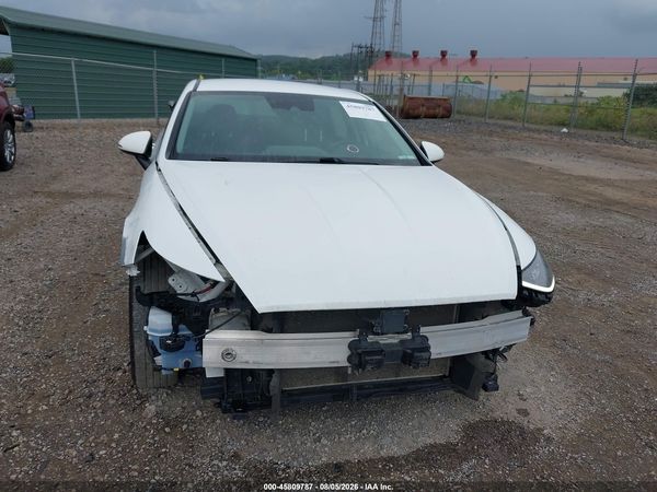 2022 HYUNDAI SONATA SE