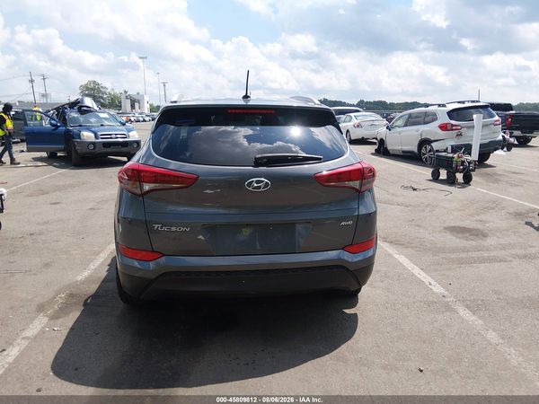 2016 HYUNDAI TUCSON SE