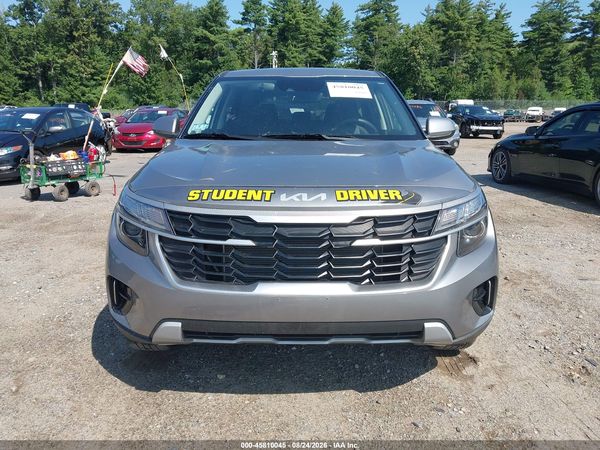 2025 KIA SELTOS LX