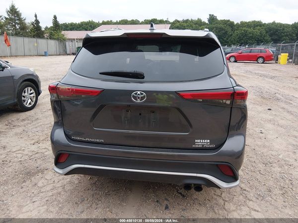 2021 TOYOTA HIGHLANDER XSE