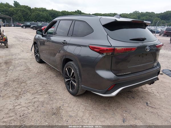 2021 TOYOTA HIGHLANDER XSE