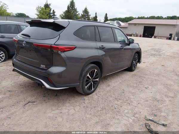 2021 TOYOTA HIGHLANDER XSE