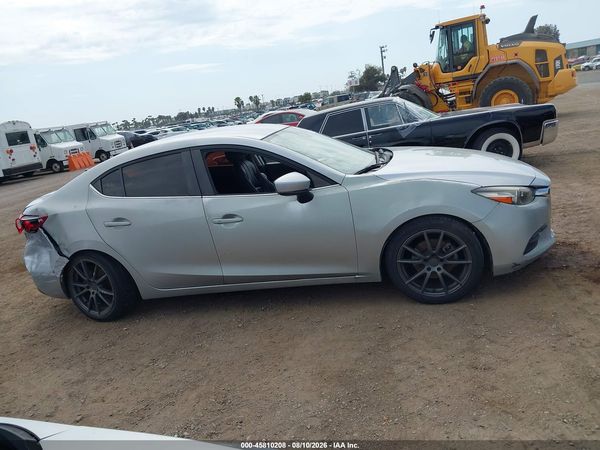 2017 MAZDA MAZDA3 TOURING