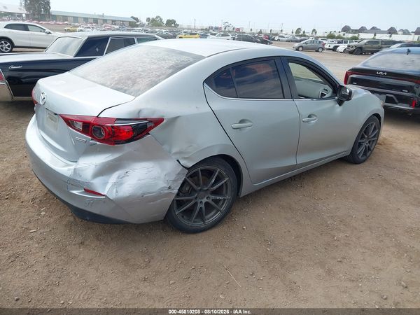 2017 MAZDA MAZDA3 TOURING