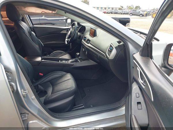 2017 MAZDA MAZDA3 TOURING