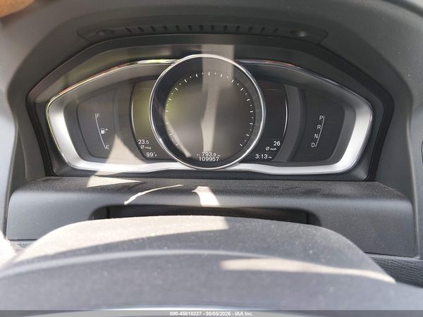 2017 VOLVO XC60 T5 DYNAMIC