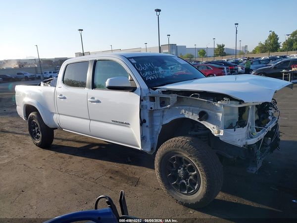 2021 TOYOTA TACOMA SR5 V6