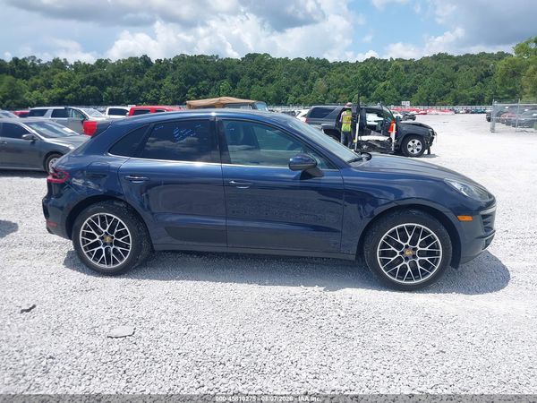 2018 PORSCHE MACAN SPORT EDITION