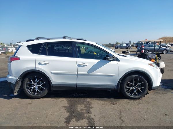 2016 TOYOTA RAV4 SE