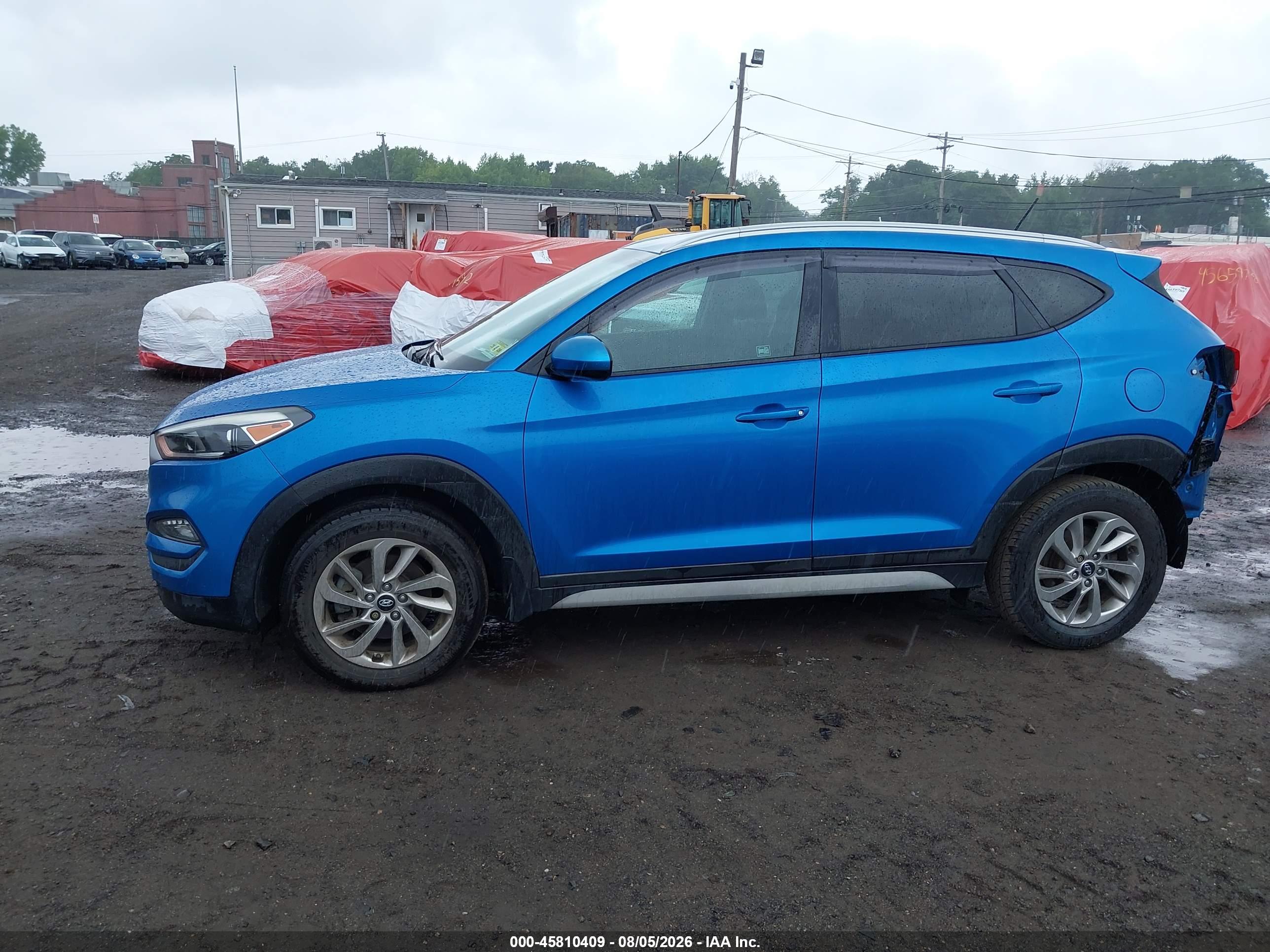 2017 HYUNDAI TUCSON SE