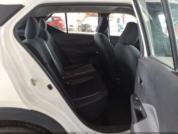2020 NISSAN KICKS S XTRONIC CVT — I8