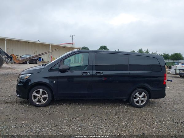 2018 MERCEDES-BENZ METRIS