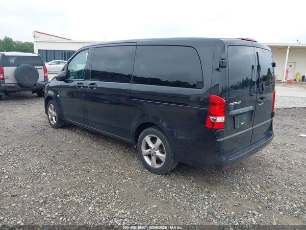 2018 MERCEDES-BENZ METRIS