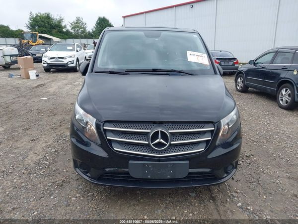2018 MERCEDES-BENZ METRIS