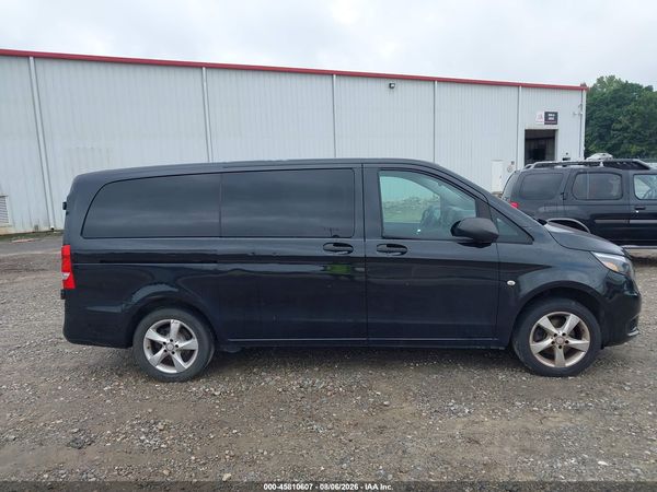 2018 MERCEDES-BENZ METRIS