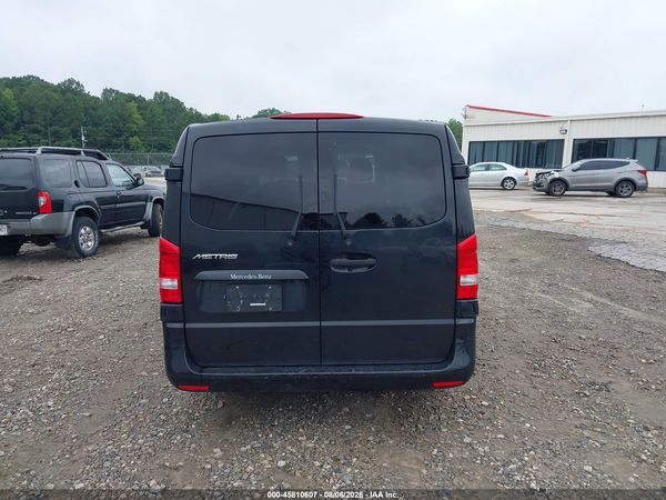 2018 MERCEDES-BENZ METRIS