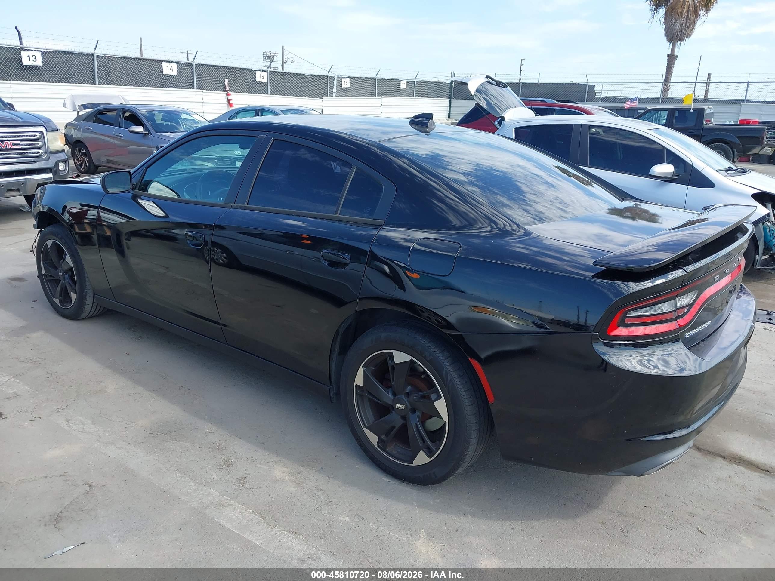 2016 DODGE CHARGER SXT