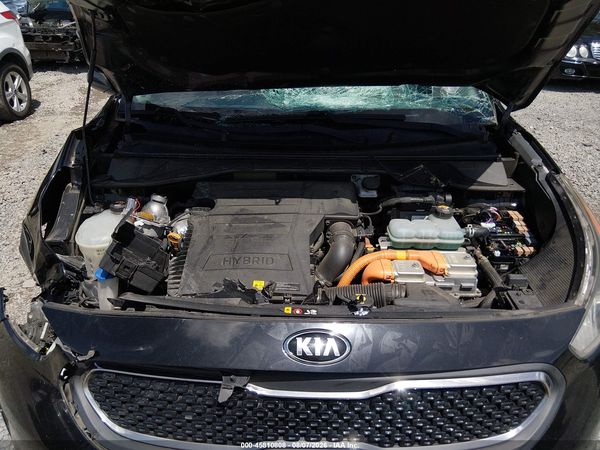 2018 KIA NIRO LX