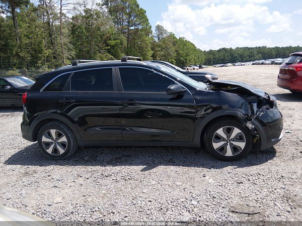 2018 KIA NIRO LX