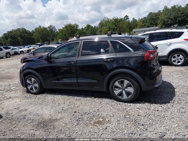 2018 KIA NIRO LX