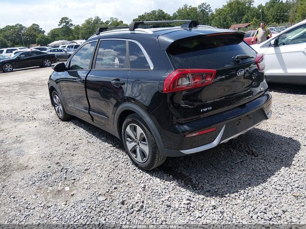 2018 KIA NIRO LX