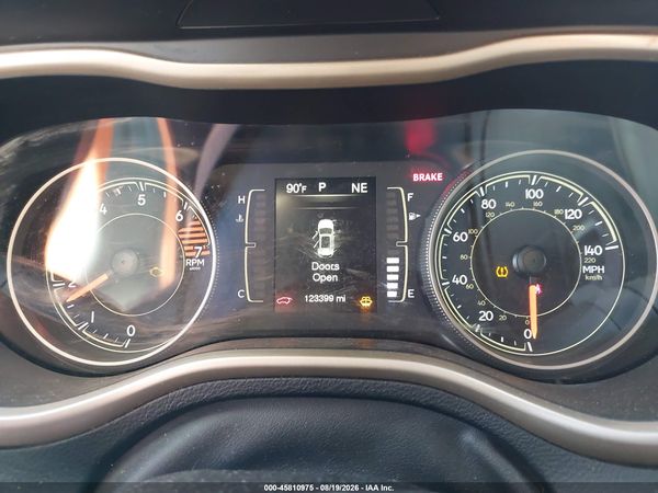 2018 JEEP CHEROKEE LATITUDE FWD — I7