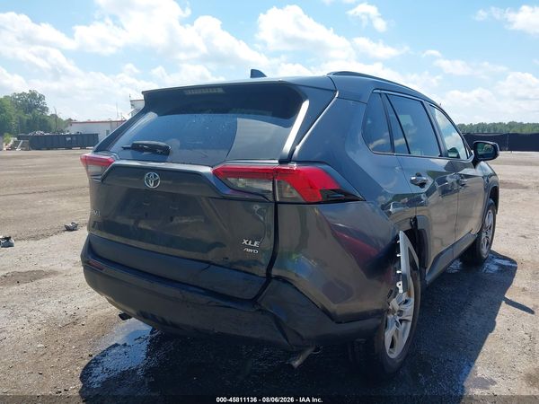 2019 TOYOTA RAV4 XLE