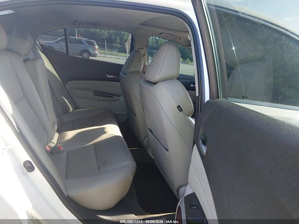 2016 ACURA TLX Base