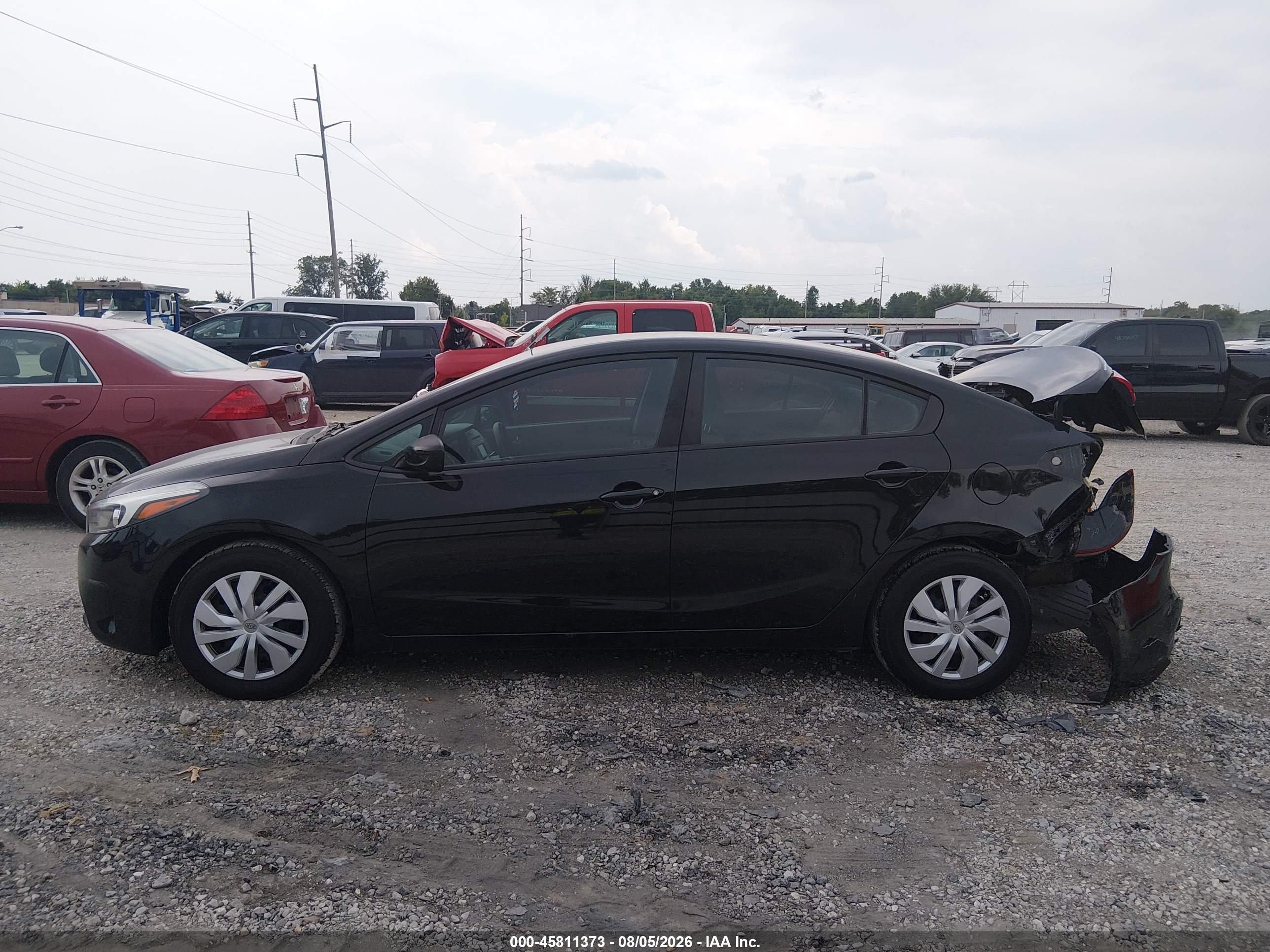 2017 KIA FORTE LX
