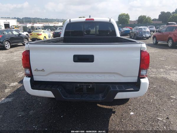2022 TOYOTA TACOMA SR