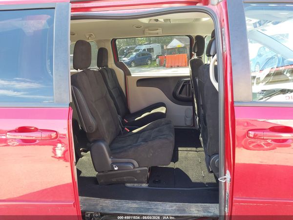 2015 DODGE GRAND CARAVAN SXT — I8