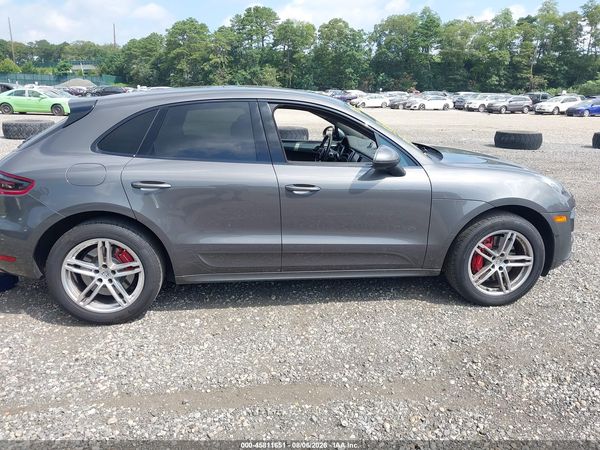 2016 PORSCHE MACAN TURBO