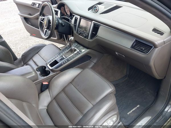 2016 PORSCHE MACAN TURBO