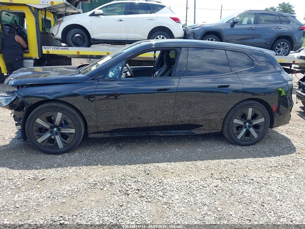 2024 BMW IX