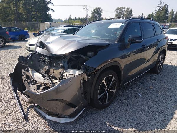 2022 TOYOTA HIGHLANDER XSE