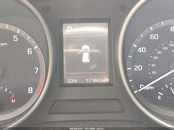2017 HYUNDAI SANTA FE SE