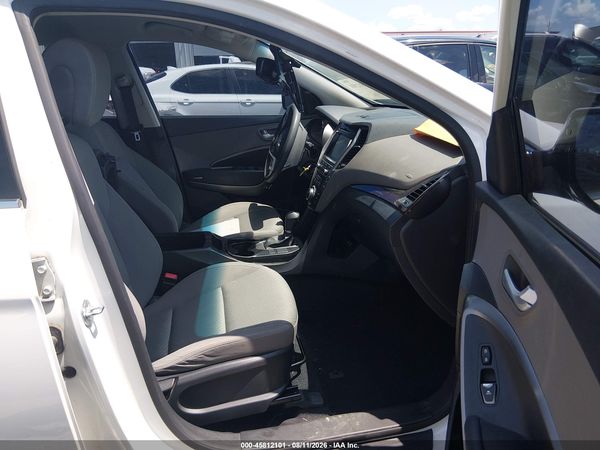 2017 HYUNDAI SANTA FE SE