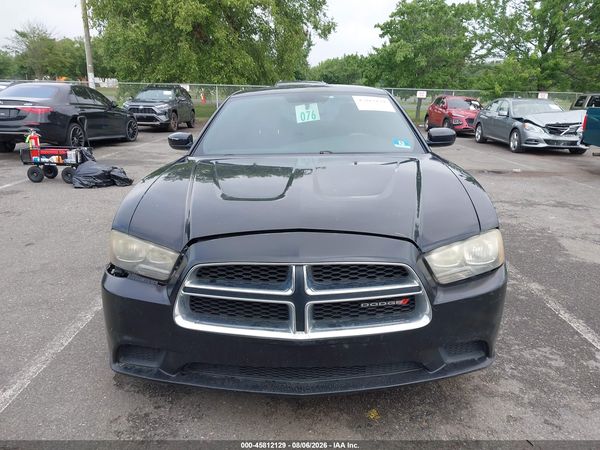 2013 DODGE CHARGER SE