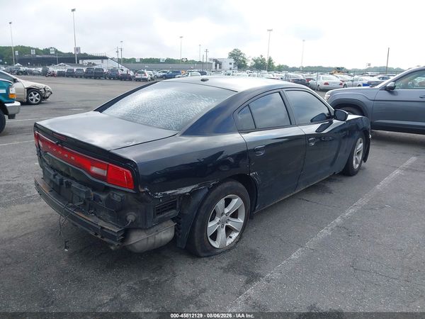 2013 DODGE CHARGER SE
