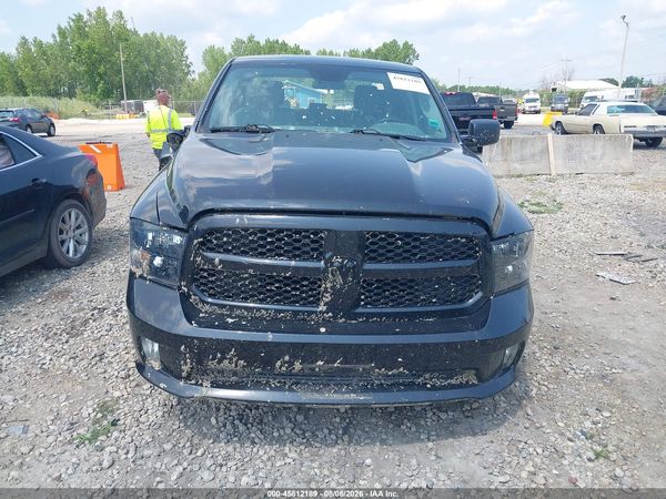2017 RAM 1500 EXPRESS  4X4 5'7 BOX