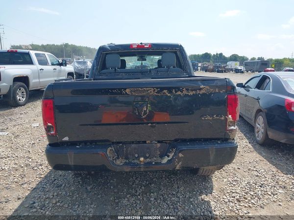 2017 RAM 1500 EXPRESS  4X4 5'7 BOX