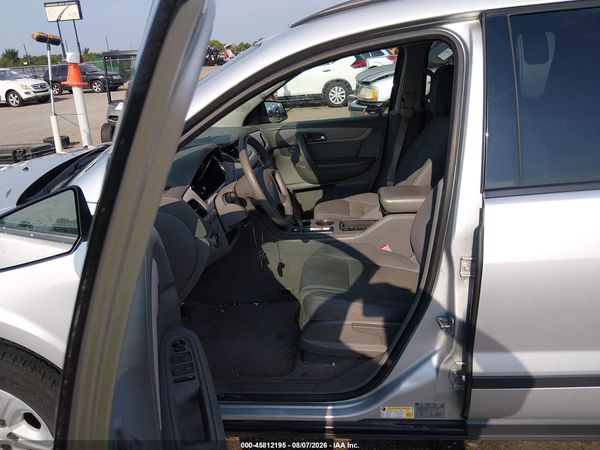 2015 CHEVROLET TRAVERSE LS — I153